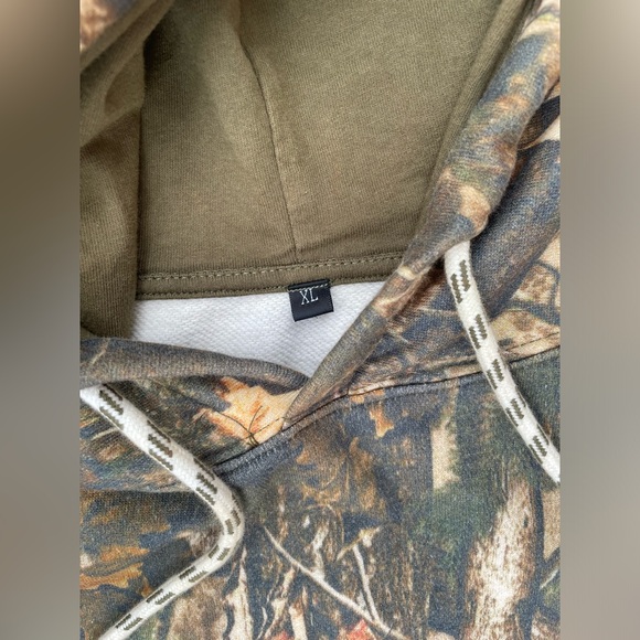 Camo Hoodie - Picture 5 of 6